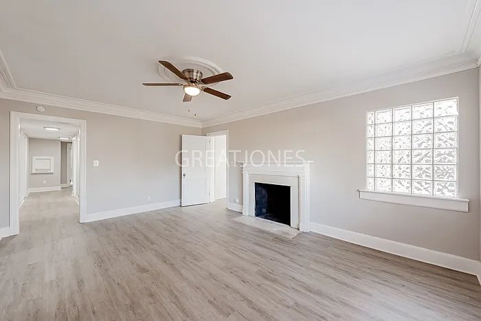 Building Photo - 1937 Bullard St