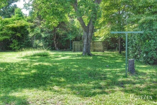 Building Photo - 4857 College Acres Dr