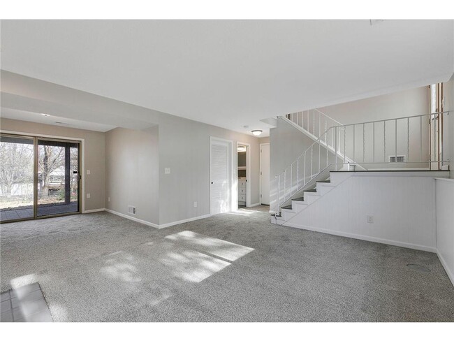 Building Photo - 1708 116th St E