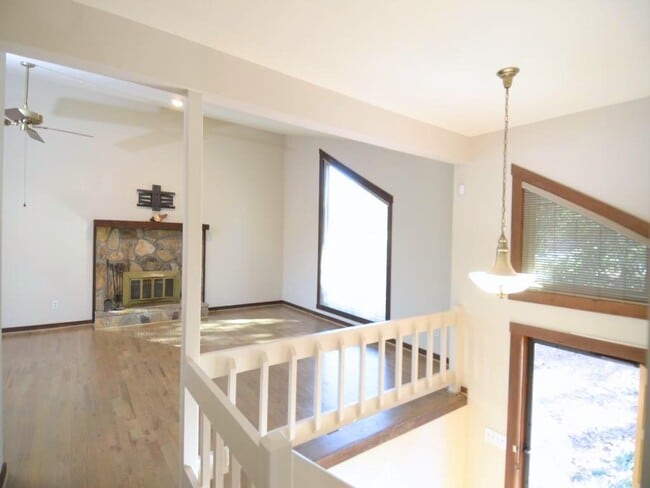 Building Photo - 1179 Justice Dr