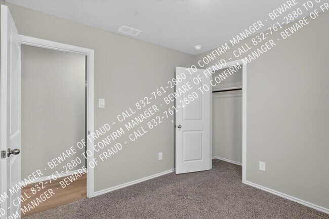 Building Photo - 5412 Flannel Ln