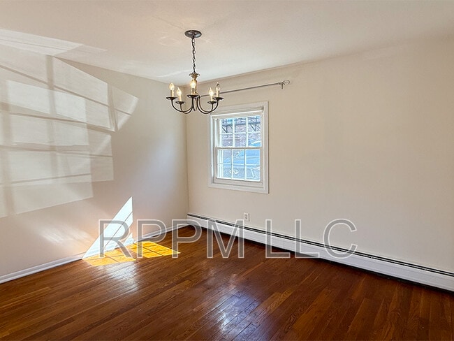 Building Photo - 45 Wedgewood Dr