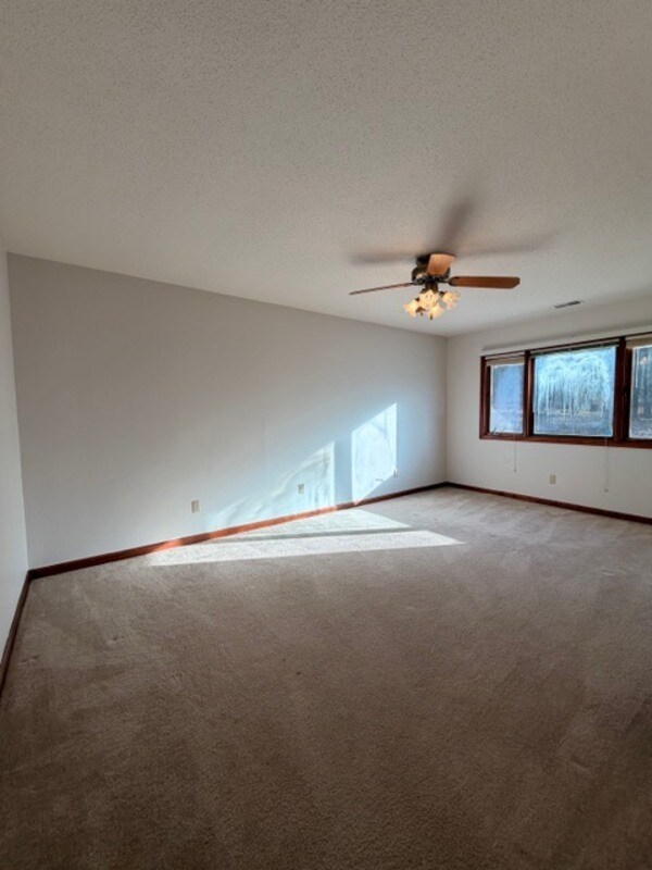 Building Photo - 250 Running Deer Rd