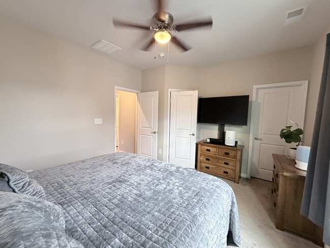 Building Photo - 606 Muddy Creek Rd