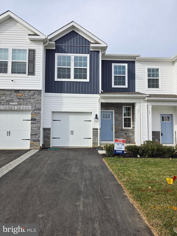 Building Photo - 57 Alexander Wy