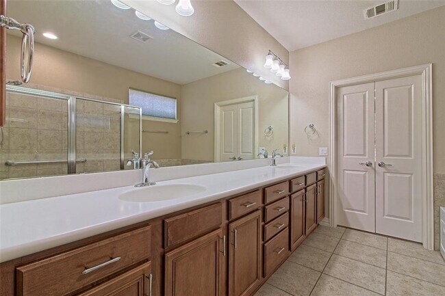 Building Photo - 411 Capote Peak Dr