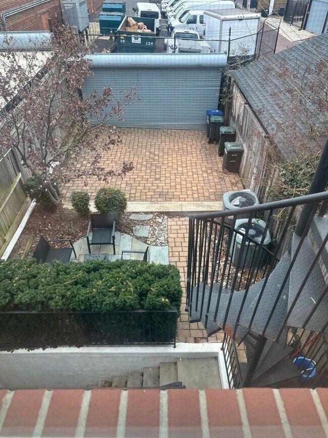 Building Photo - Modern 2 Bedroom, 2 Bathroom Penthouse with Parking in Historic LeDroit Park