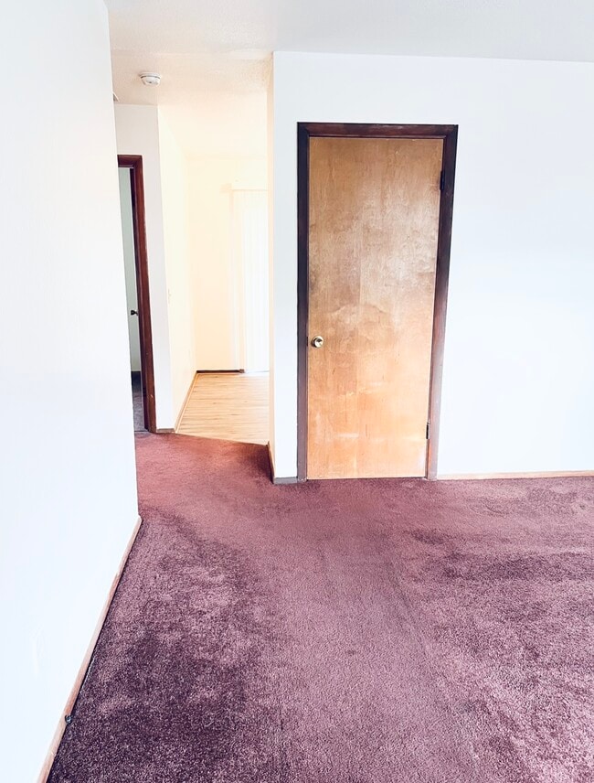 Building Photo - 5517 Douglas Rd