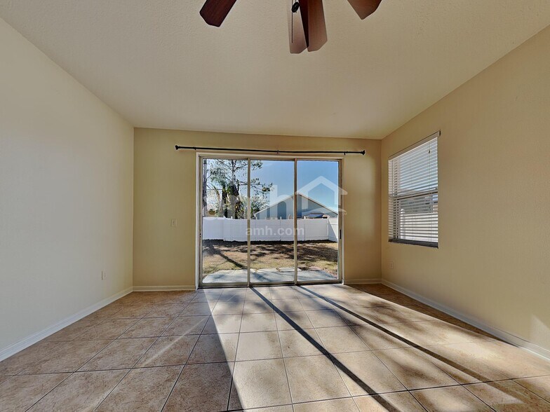 Building Photo - 6019 Blue Sage Dr