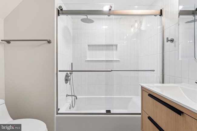 Building Photo - 9813 Cottrell Terrace