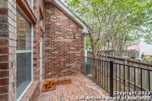 Building Photo - 18605 Elmbrook