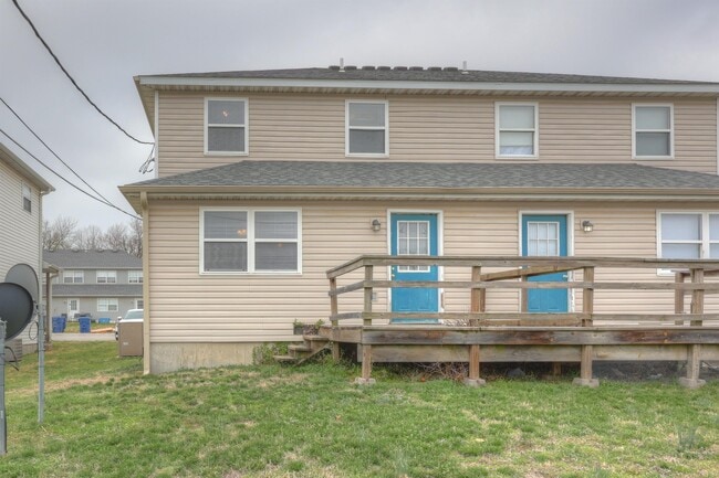 Building Photo - 627b S Walker St