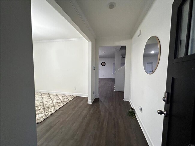 Building Photo - 5157 Sedona Dr