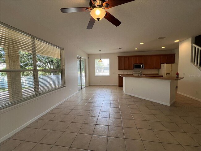 Building Photo - 554 Hiawatha Palm Pl