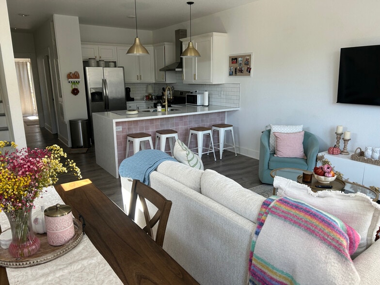 Building Photo - 121 N Washington Ave