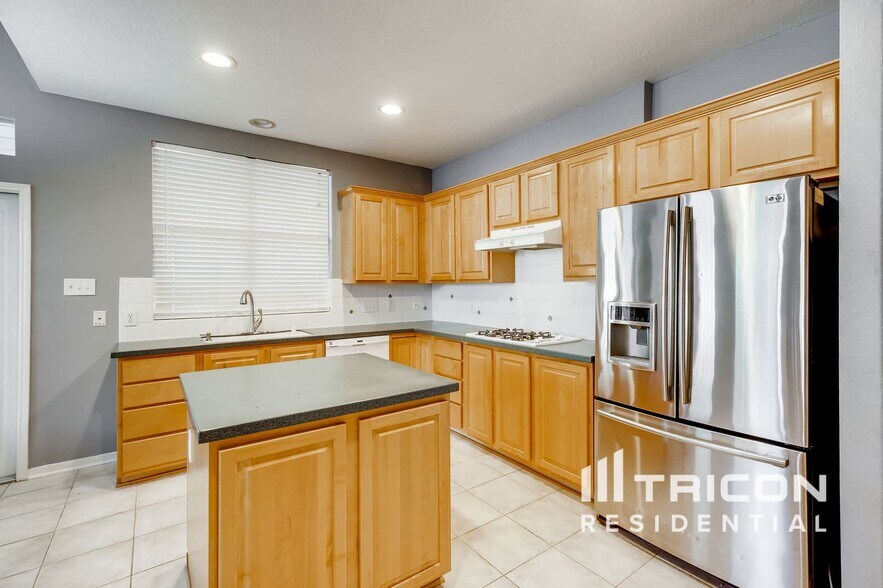 Building Photo - 3402 Marion Cir