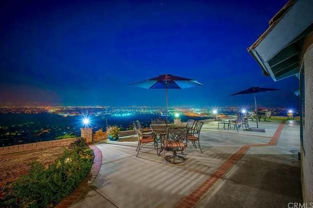 Building Photo - 7380 Live Oak Dr