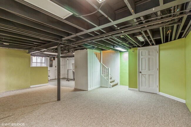 Building Photo - 341 S Prospect Ave