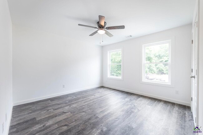 Building Photo - 107 Leisure Pointe Rd