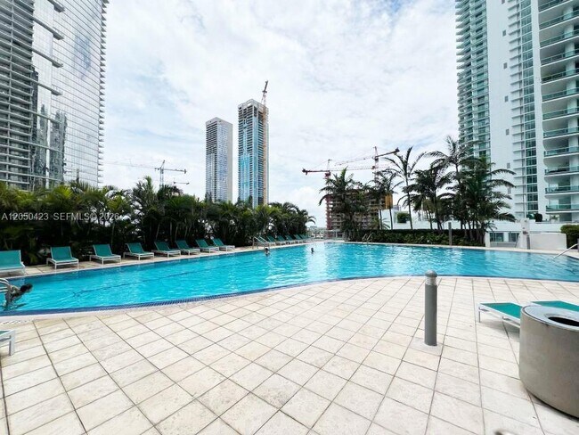Building Photo - 888 Biscayne Blvd