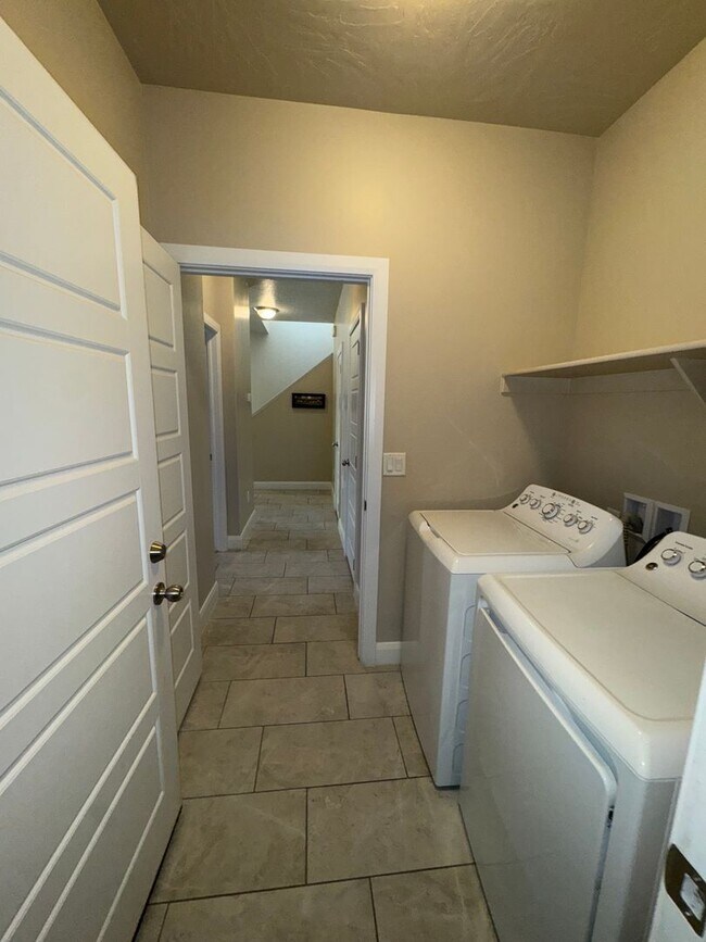 Building Photo - Beautiful 3 Bedroom Home - Casitas at Sienna Hills