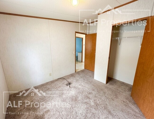 Building Photo - 157 Autumn Ln