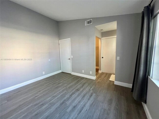 Building Photo - 1597 Springside Dr
