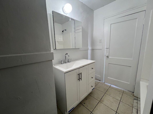 Building Photo - 510 S Kaley St