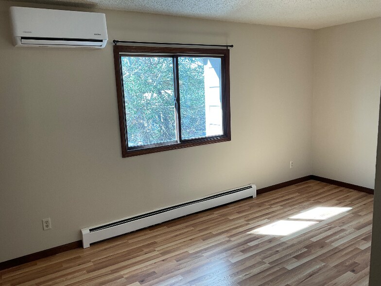 Building Photo - 3912 Harrison Ave