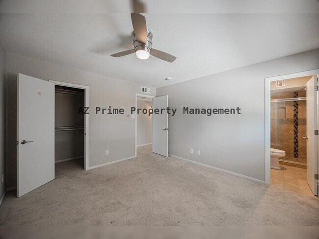 Building Photo - 1218 E Carter Dr