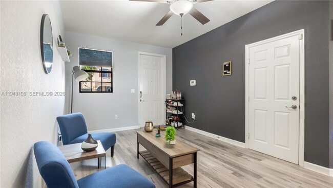 Building Photo - 141 SE 34th Terrace