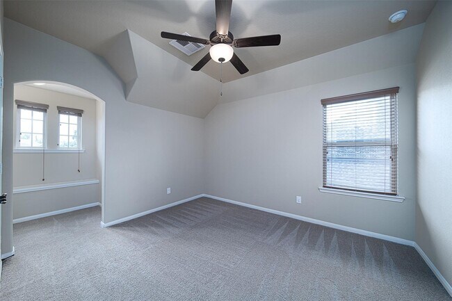 Building Photo - 5203 Heather Meadow Ln