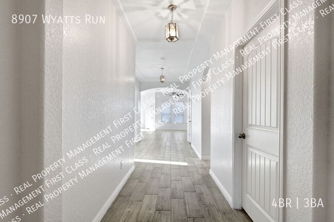 Building Photo - 8907 Wyatt's Run