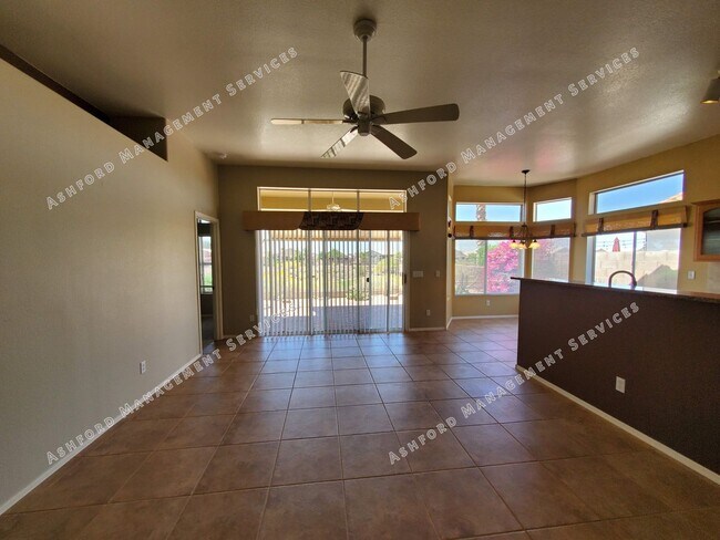 Building Photo - COYOTE LAKES BEAUTIFUL VIEW OF GOLF COURSE/NOT AGE RESTRICTED**NO TENANT FEES