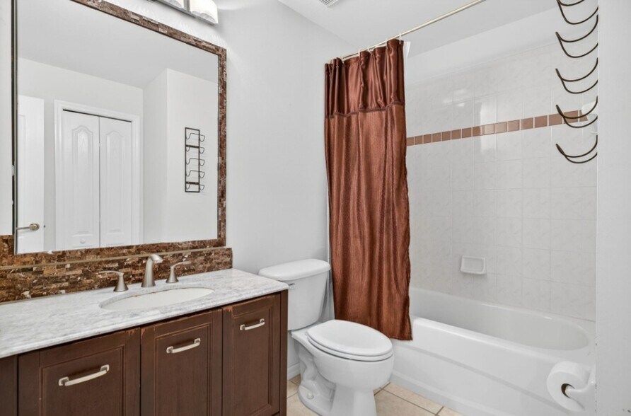 Building Photo - 21560 Brixham Run Loop