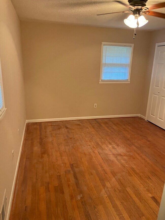 Building Photo - 650 Dogwood Trail