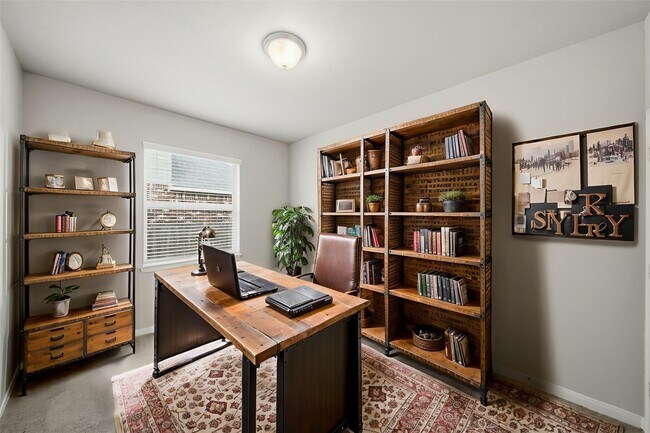 Building Photo - 6010 Kolle Dr