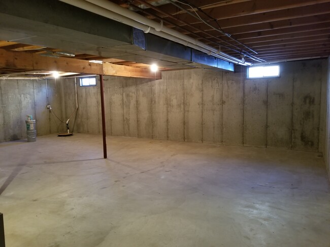 Full open basement - 318 N Hyland St