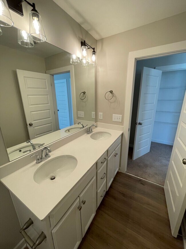 Building Photo - Home for Rent in Calera, AL!!! View with 48 Hours Notice!