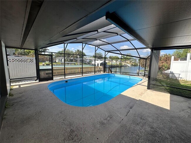 Building Photo - 1611 Canal Ct