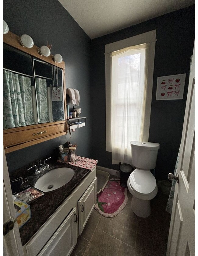 Building Photo - 519 Market St