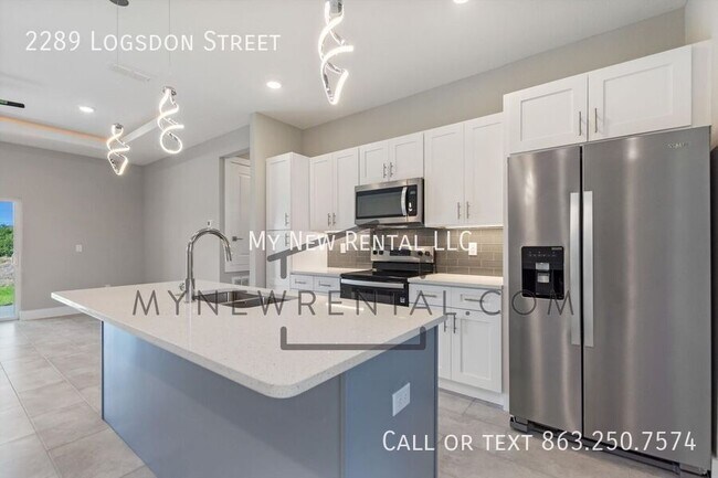 Building Photo - 2289 Logsdon St