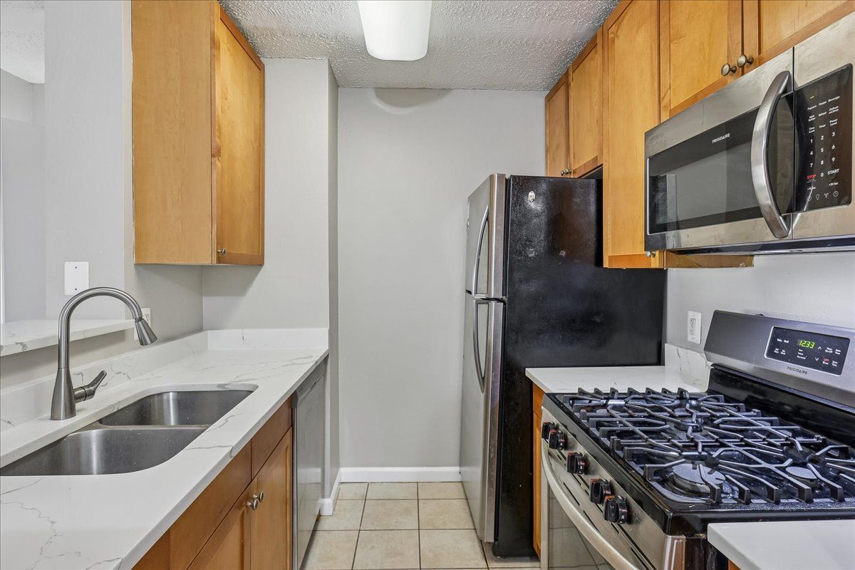 Building Photo - 60 S Van Dorn St