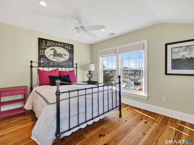 Building Photo - 505 Seaside Ave