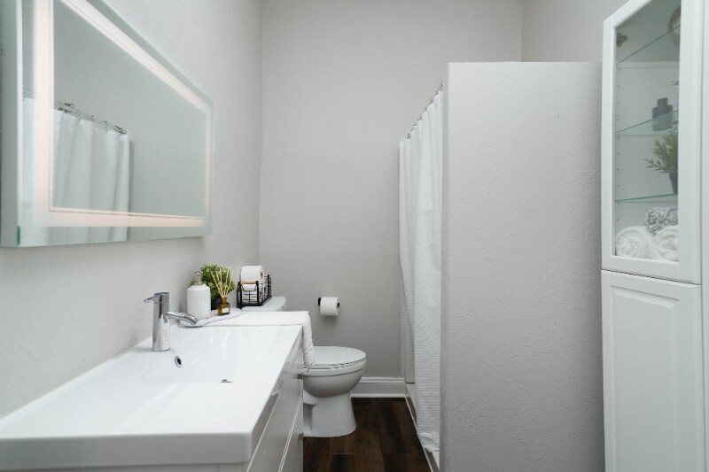 Building Photo - 1002 W Mulberry Ave