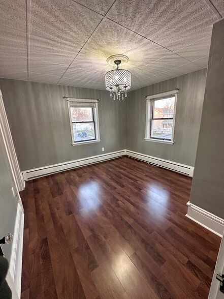 Living room - 210 E Allegheny St