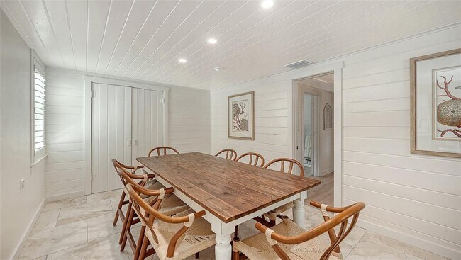 Building Photo - 3708 Sandspur Ln