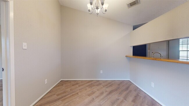 Building Photo - 2331 Barrington Pl Dr