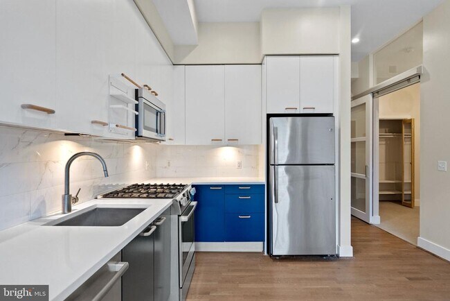 Building Photo - 525 Water St SW