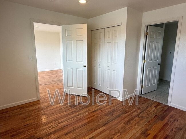 Building Photo - 3240 W 55th Pl